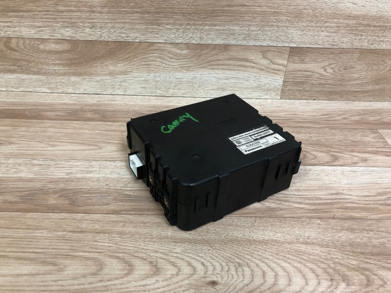 TOYOTA CAMRY OEM POWER SUPPLY PANASONIC BRAKE CONTROL MODULE 2007-2011