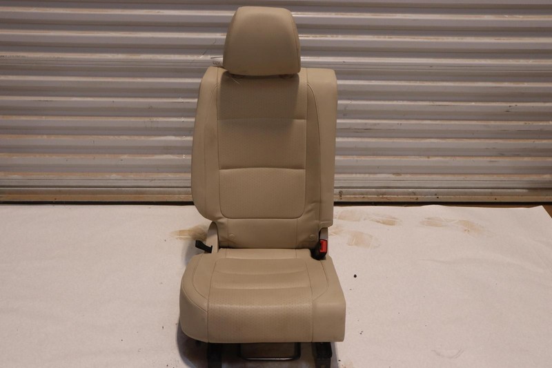 2009-2014 VOLKSWAGEN VW TIGUAN REAR 2ND ROW RIGHT SIDE SEAT LEATHERETTE OEM