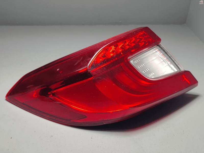 2018-2020 HONDA ACCORD HYBRID REAR LEFT DRIVER SIDE OUTER TAILLIGHT LAMP OEM