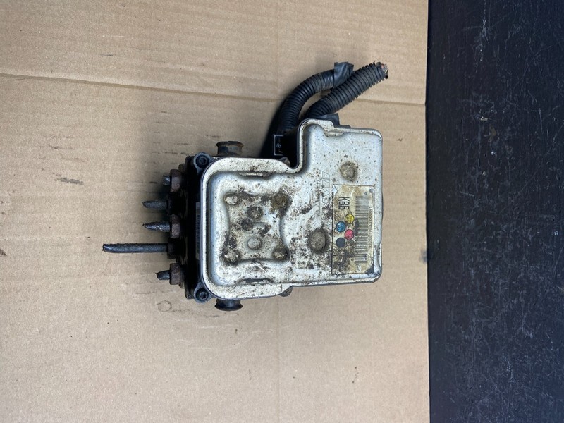 2004-07 Chevrolet Express ABS Pump Control OEM 13567136 Module AD1784 DG