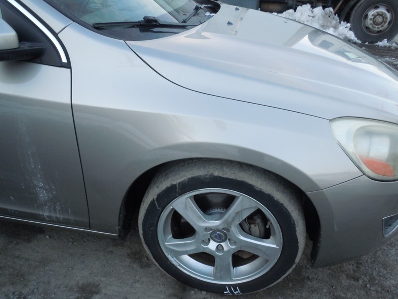 2011-2013 Volvo S60 Fender Passenger Right 484