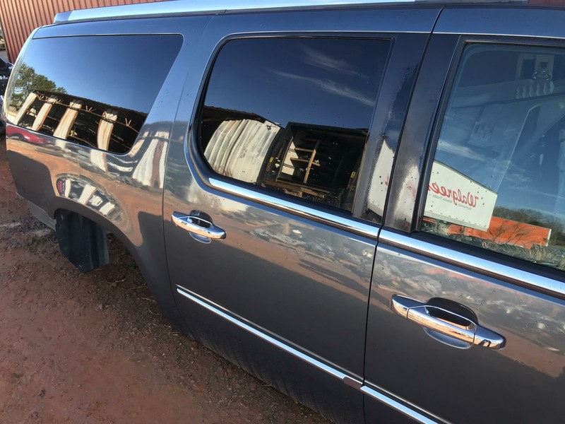 07-14 CADILLAC ESCALADE ESV REAR RIGHT RH DOOR ASSEMBLY OEM