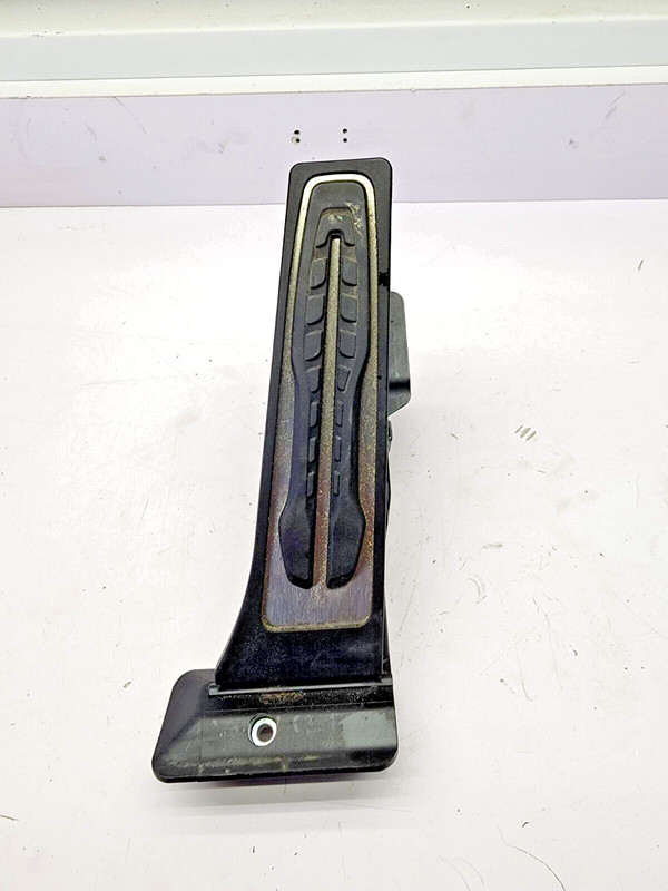 BMW F44 G11 G30 G20 G05 G06 G07 G02 G01 G29 G80 G82 Gas Pedal Accelerator Module