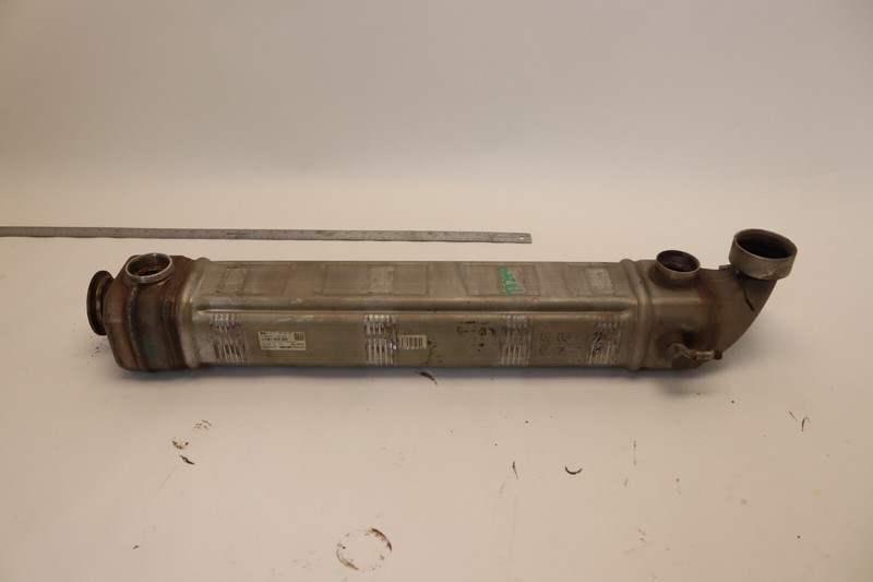 2010-2014 FREIGHTLINER CASCADIA 125 DD15 DIESEL EGR COOLER A4721400475 OEM