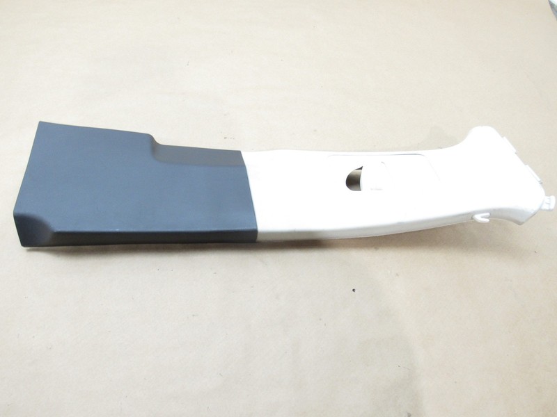 Volkswagen Touareg 2015 Right Passenger B Pillar Cover Panel Trim 11-17 ;#4