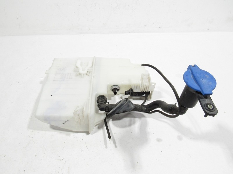 18-23 Kia Stinger GT1 2019 Front Windshield Wiper Fluid Reservoir Tank W/ Pump |