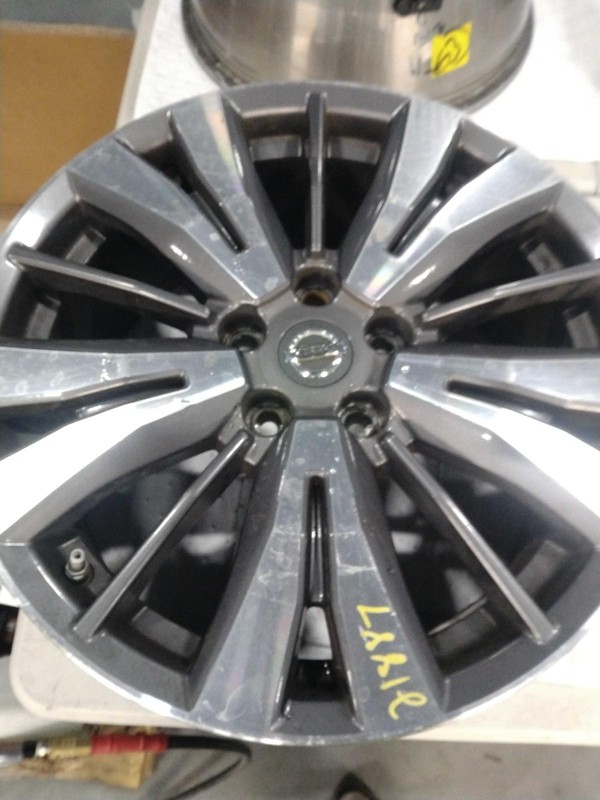 2017 Nissan Pathfinder OEM 18 Black Alloy Wheel 15 Spoke - Used, 104K Miles