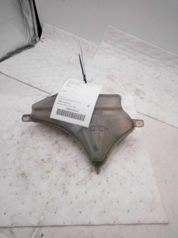 2015 MAZDA 6 Washer Fluid Reservoir OEM GHK167482 GHR167481 Grey 2.5L