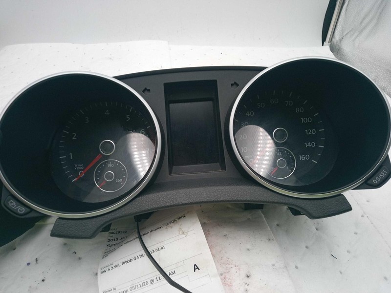 Used Speedometer Gauge fits: 2013 Volkswagen Jetta cluster SW w/multifunction di