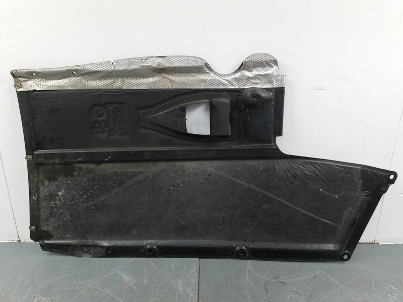 2018 BMW M2 F87 Center Under Body Panel #2909 J3