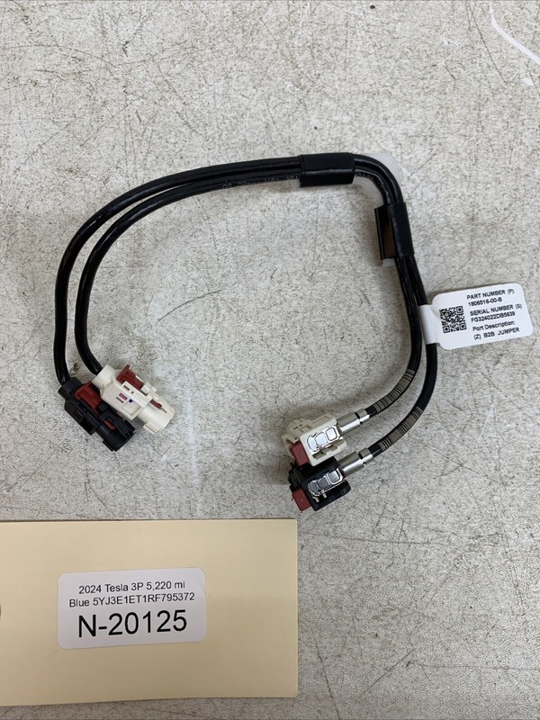 Tesla Model 3 Jumper Cable Wire Wiring Harness 2023 OEM 1806516-00-B 20125 B136
