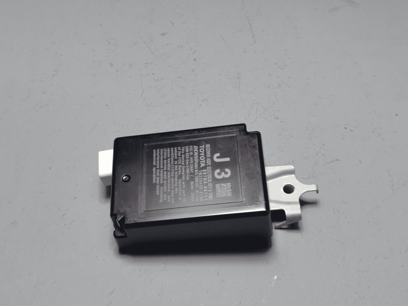 2018-2024 Toyota Camry Keyless Entry & TPMS Receiver Module OEM