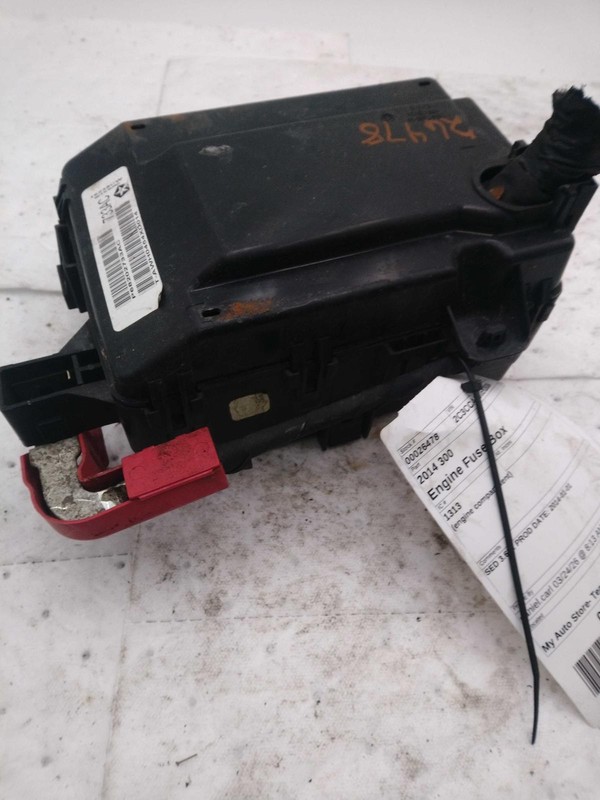 2014 Chrysler 300 OEM Fuse Box Blue 3.6L 107K Miles 68068072AA 68169897AA