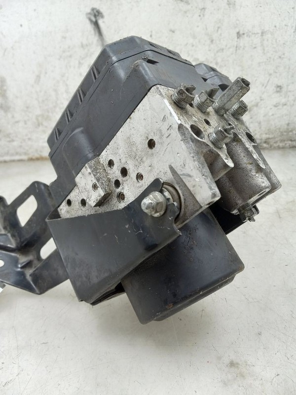 10 11 TOYOTA CAMRY LE ABS PUMP ACTUATOR VIN F