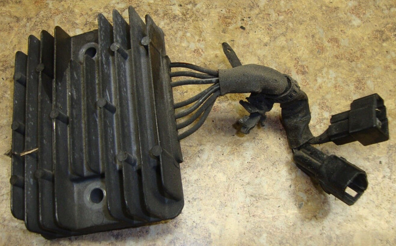 2005 Suzuki Boulevard VL800 VL 800 S50 C50 M50 Voltage Regulator Rectifier 05