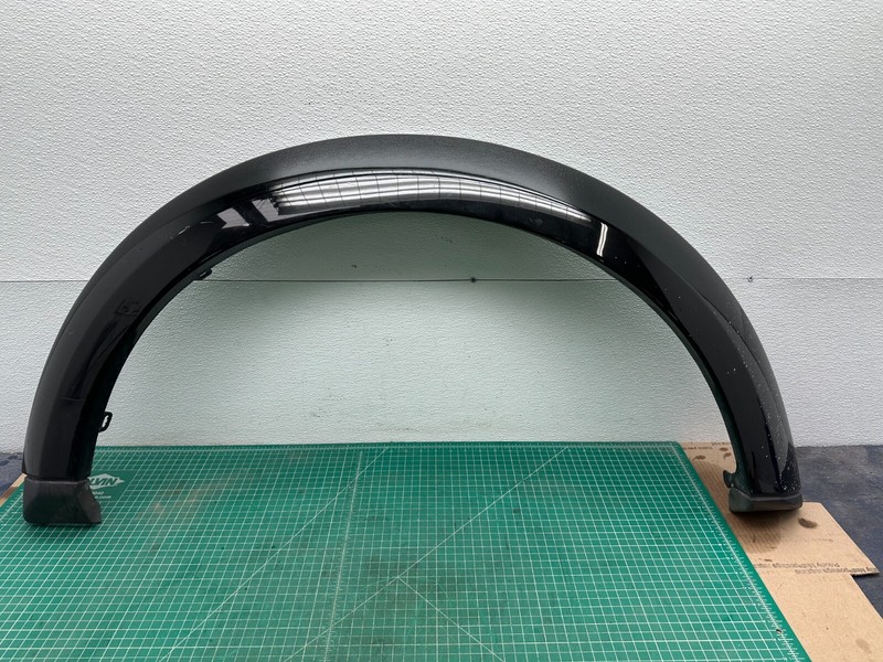 05-16 LAND ROVER LR3 LR4 FRONT RIGHT FENDER FLARE WHEEL ARCH LINER TRIM COVER OE