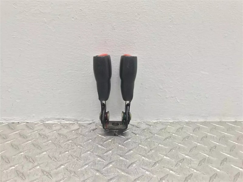 2001-2003 DODGE DURANGO 3RD ROW SEAT BELT DUAL BUCKLES OEM 5FF461DVAE