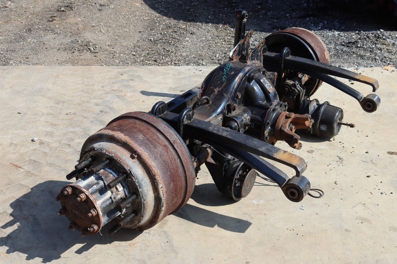 2014-2020 MACK CXU613 REAR 2ND DRIVE REAR MERITOR AXLE MR2014X 3.25 RATIO OEM