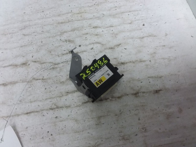 Transfer Case Control Module Center Dash Fits 15 RAV4 89630-42070