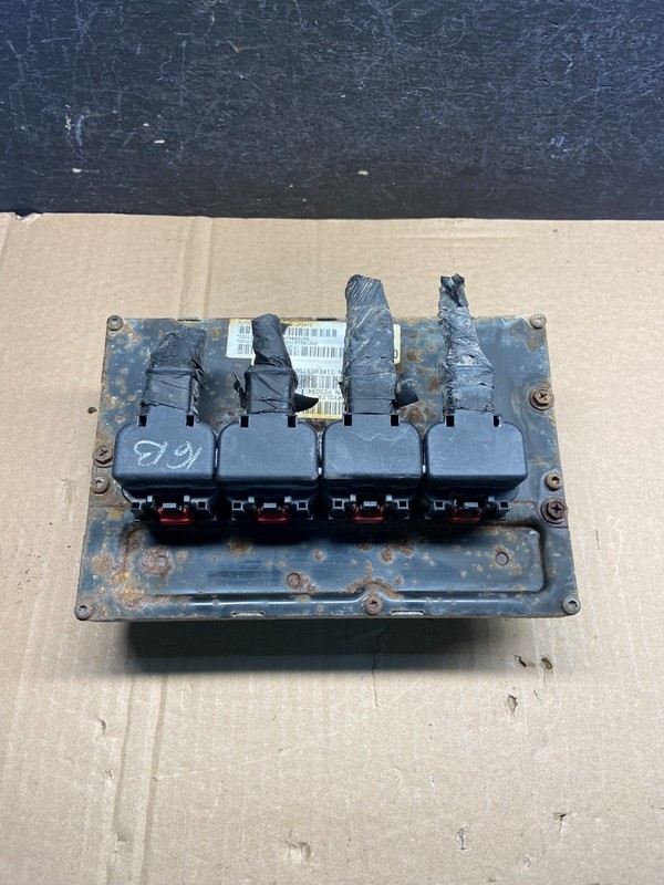 2005 Chrysler Caravan 3.3L Engine Control Unit ECU Module AE2286 DW