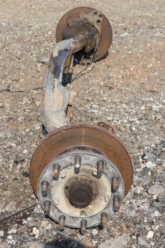 2019-2023 VOLVO VNL 760 D13 RWD FRONT STEER AXLE WHEEL HUB ASSEMBLY OEM