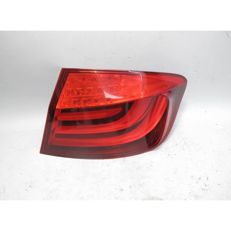 BMW F10 5-Series Sedan Factory Right Rear Outer Fender Tail Light 2011-2013 USED