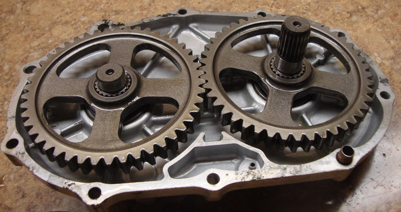1990 Honda Fourtrax TRX300 TRX 300 4X4 Engine Mid Gear Case Cover Panel Transfer