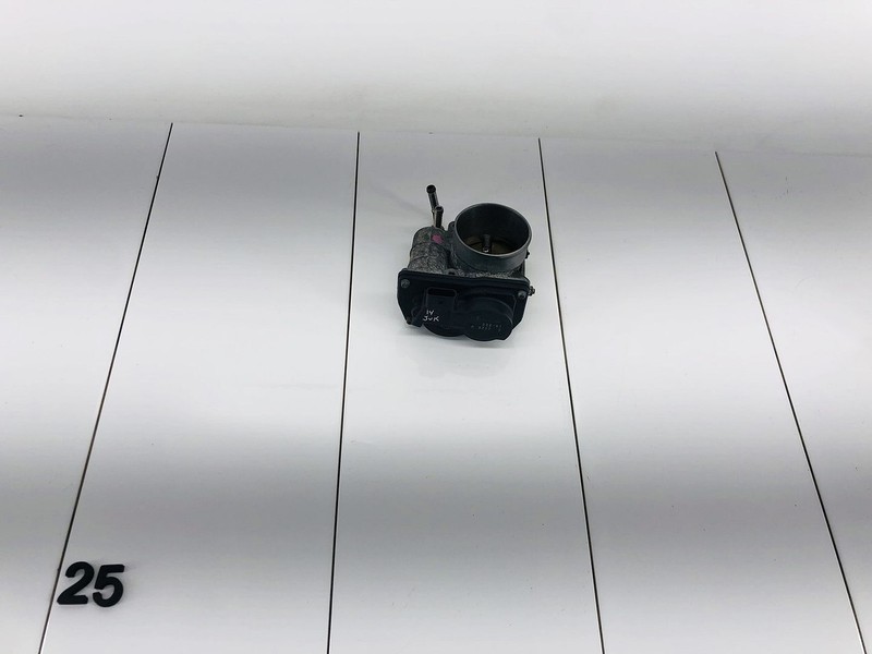 11-17 NISSAN JUKE 1.6L L4 GAS ENGINE AIR INTAKE THROTTLE BODY VALVE OEM