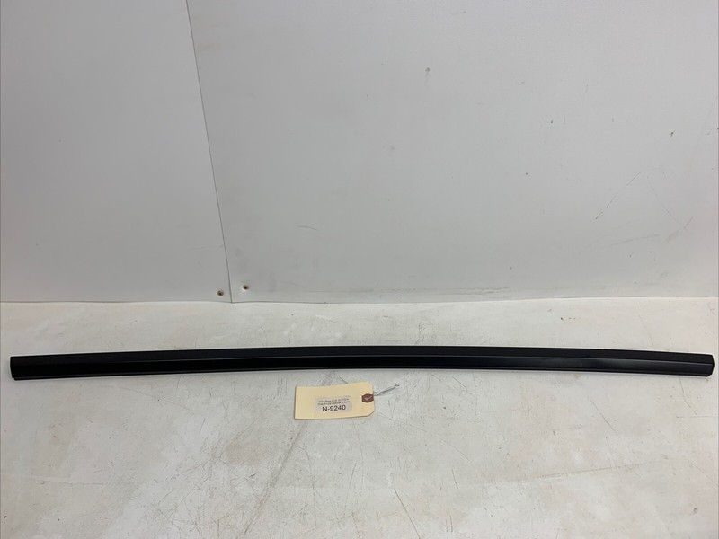 2017-2020 OEM TESLA Model 3 Window Weatherstip Trim 1080745 9240 U8