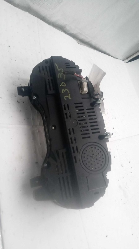 2015 Mercedes-Benz ML-Class Speedometer Gauge OEM White 107K Miles NJ25-23035