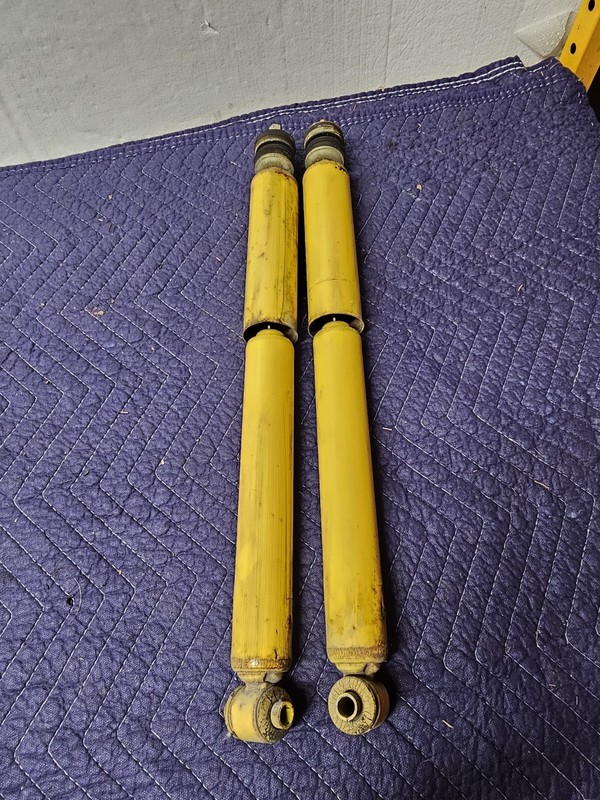 2011-2014 FORD MUSTANG GT REAR SUSPENSION SHOCK STRUT OEM