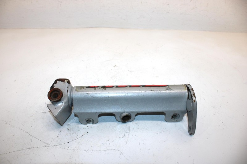 06 Arctic Cat Zr 900 Sno Pro Efi Oem Left Steering Knuckle 1703-757 SAS3