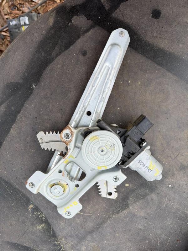 17-23 Subaru Impreza & WRX & STI OEM LH DRIVER REAR WINDOW REGULATOR W/ MOTOR
