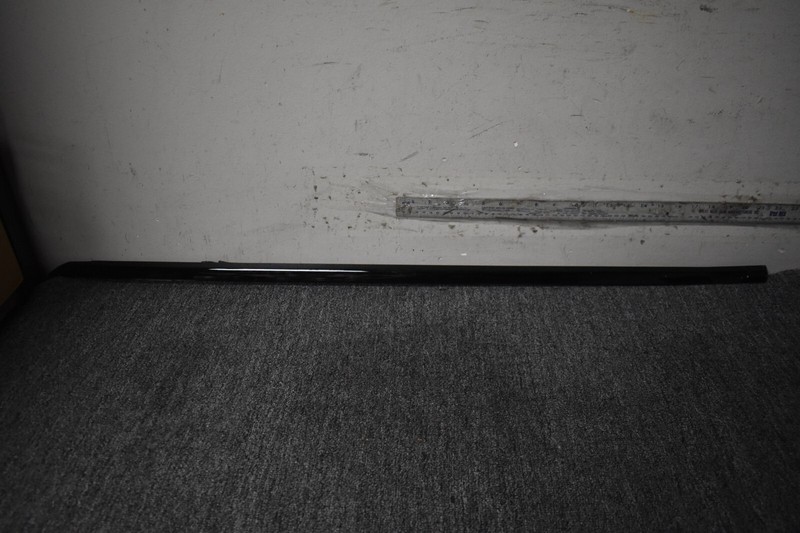 LAND ROVER WEATHER STRIP FACTORY OEM