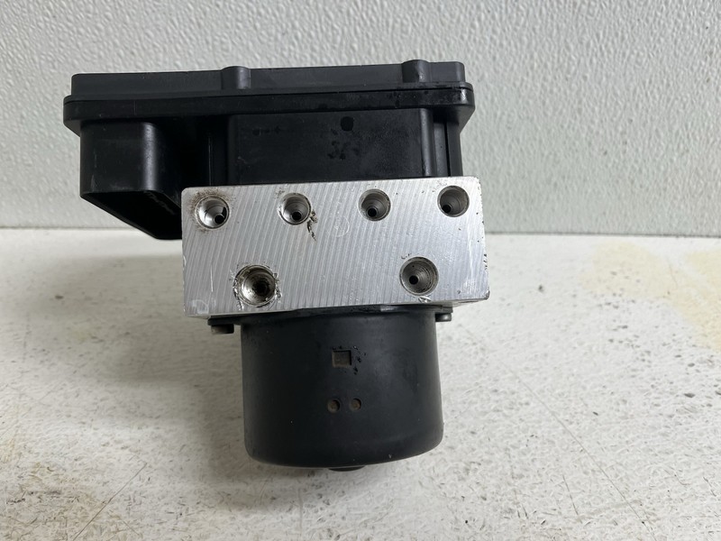 2006-2011 Nissan Armada ABS Anti Lock Brakes Pump Brake Actuator & Modulator