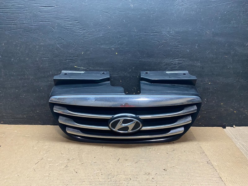 2010 Hyundai Elantra Front Upper Grille Grill Oem V7146 DG