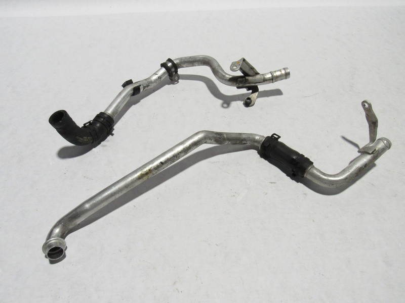 Mercedes S550 C217 2015 4.7L AWD Engine Motor Coolant Hose Pipe Line 14-17 *