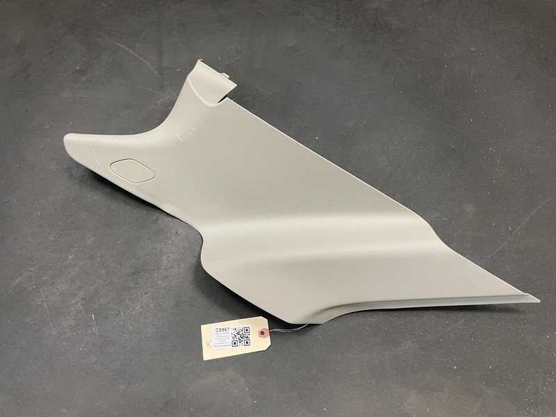 Rear Left C Pillar Upper Trim Panel 2021 Cadillac XT4 84578798 2019 2020 -2023 X