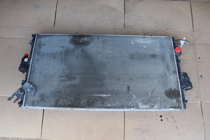 2011-216 FORD F250 SD 6.7L DIESEL ENGINE COOLING COOLANT RADIATOR OEM
