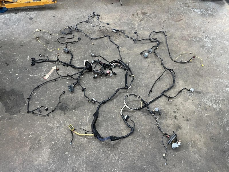 Body Floor Wiring Harness 2019 Chevrolet Sonic 42638178 2018 2020 For Parts X