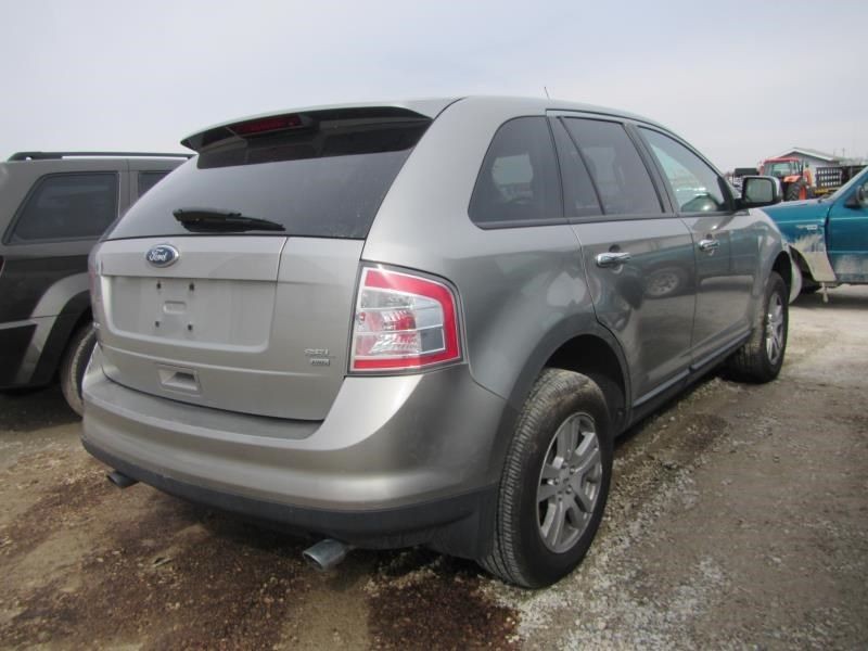 Passenger Right Tail Light Silver Shaded Fits 07-10 EDGE 1581592