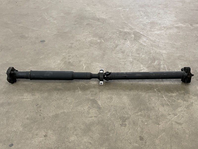2019 2020 2021 BMW 330i G20 Front Driveshaft Drive Shaft Propeller RWD 1633 OEM