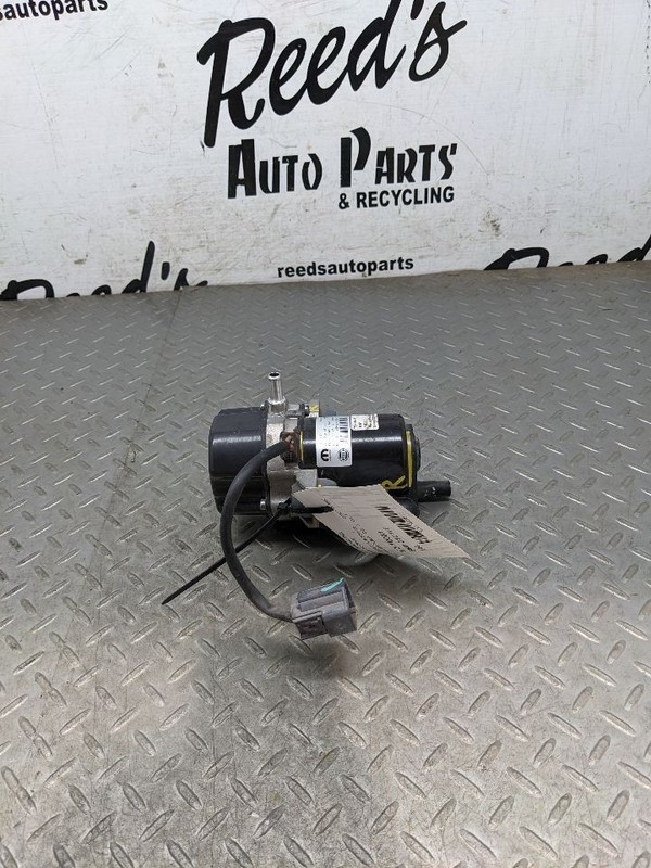 Vacuum Pump New Style 6 Lug Wheel Fits 19-24 DODGE 1500 PICKUP 1179428