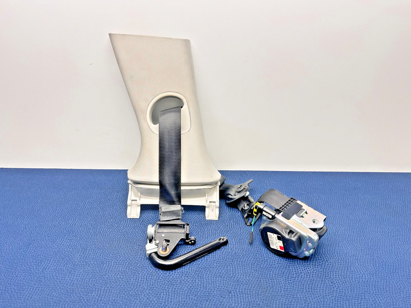 17–20 Jaguar F-Pace Front Left Driver Side Seat Belt Retractor Strap Pillar OEM