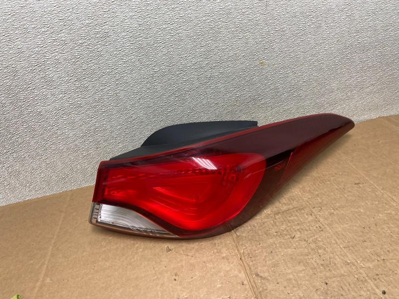 2014 2015 2016 Hyundai Elantra Sedan Right Passenger RH Tail Light OEM AA1605 DW