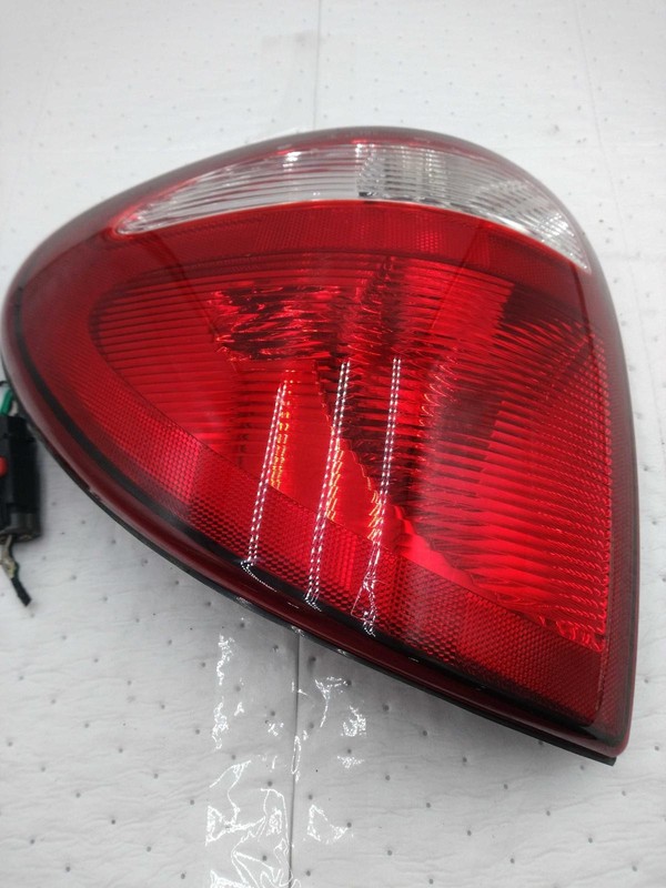 2006 Dodge Caravan Left Tail Light Assembly White OEM 336763 291K Miles