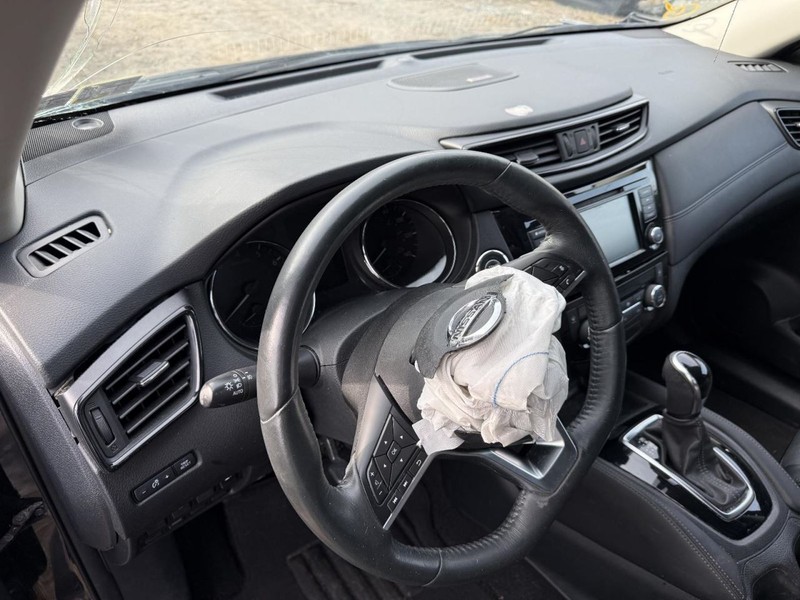 2017-2020 Nissan Rogue Dash Panel With Bose Black