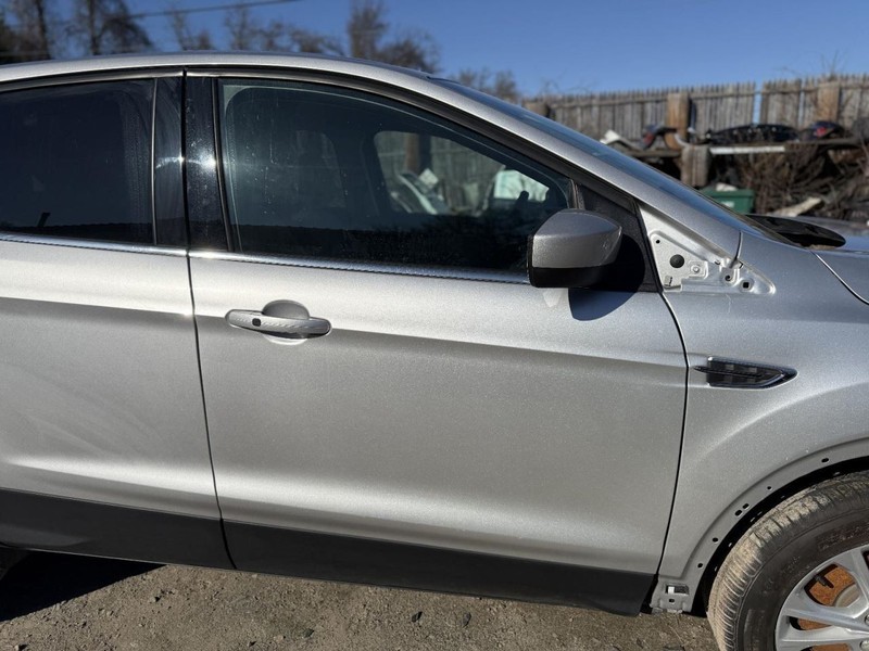 2016-2019 Ford Escape Right Passenger Side Front Door Silver