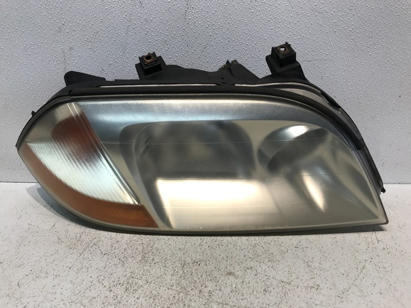 01-03 Acura MDX RIGHT PASSENGER HEADLIGHT OEM