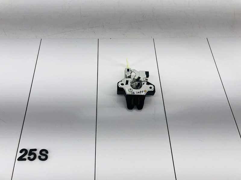 12-18 SUBARU IMPREZA REAR TRUNK COVER LID LOCK LATCH ACTUATOR OEM